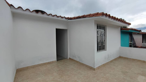 Imagen 4 de 10 de Casa En Altos De Paramillo En Venta Lh