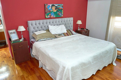 Venta Semipiso 5 Ambientes Dos Cocheras Caseros