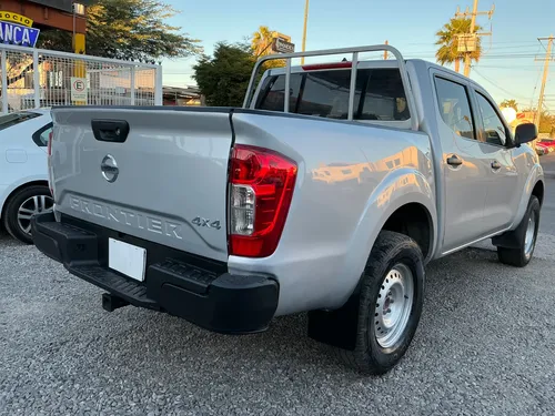 Nissan Frontier 4p DC Diesel L4/2.5/T 4x4 Man