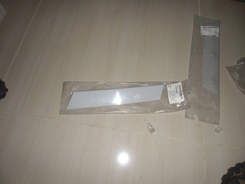 Platina De Parrilla Derecha Chevrolet Captiva