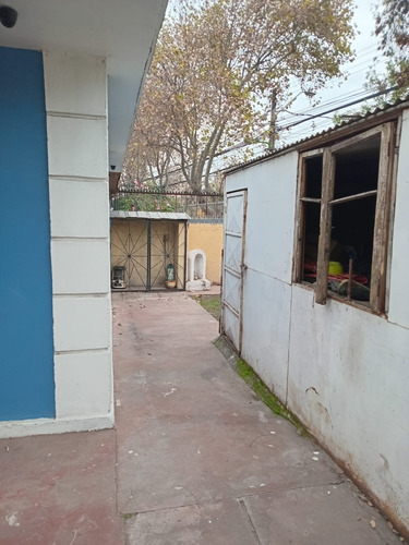 Sólida Casa En Comuna De El Bosque A Metros De Gran Avenida