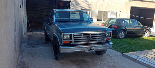Ford F-100 Xlt