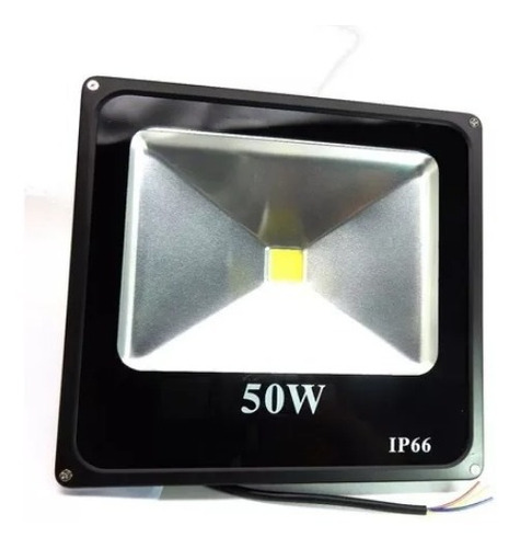 Foco Led 50w Reflector Exterior Ip66 Luz Fría - T V 