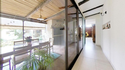 Casa En Venta 3 Dorm Jardin Claret