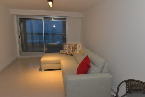 Imagen 6 de 30 de Apartamento De 3 Dormitorios Frente Al Mar Fotos Del Departamento