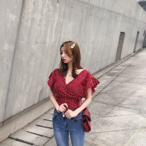 Blusa Corta Sin Mangas De Chifón Con Cuello En V Y Lunares