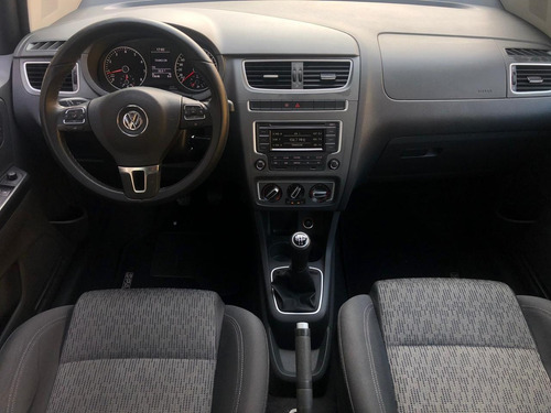 Volkswagen Spacefox 1.6 Trend Manual Prata - 2014