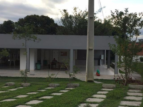 Imagem 2 de 12 de Apartamento Em Virgem Santa, Macaé/rj De 51m² 2 Quartos À Venda Por R$ 105.000,00 - Ap471246-s