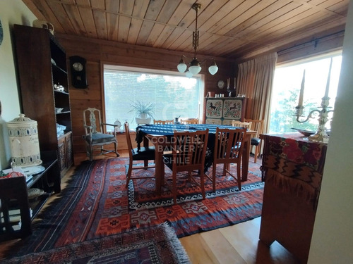 Casa En Parcela En Las Quemas.