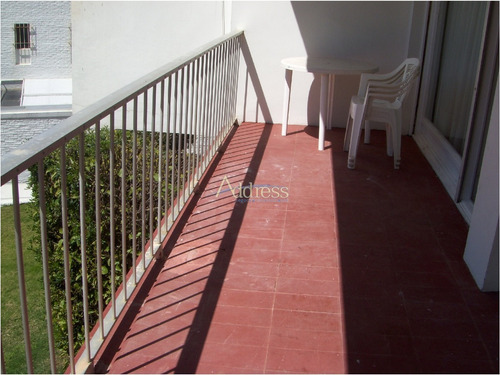 Imagen 1 de 11 de Amplio Apto Un Dorm , Balcon Con Vista Al Mar - Ref: 202