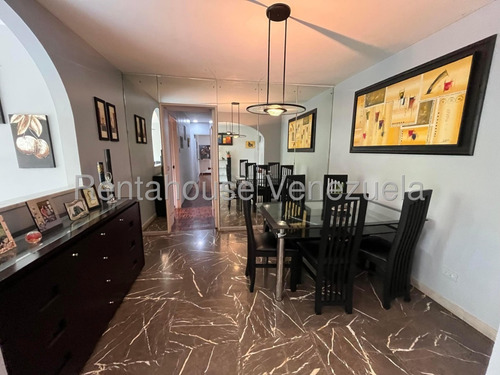 Amplio Apartamento En Venta, Urb. Los Caobos