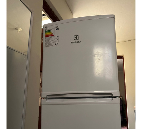 Refrigerador Electrolux 138 L Blanco
