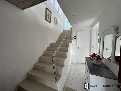 Alquiler De Casa De 3 Dormitorios En Balneario Buenos Aires Anual Cochera Para 4 Autos, Parrillero Techado, Jardín.