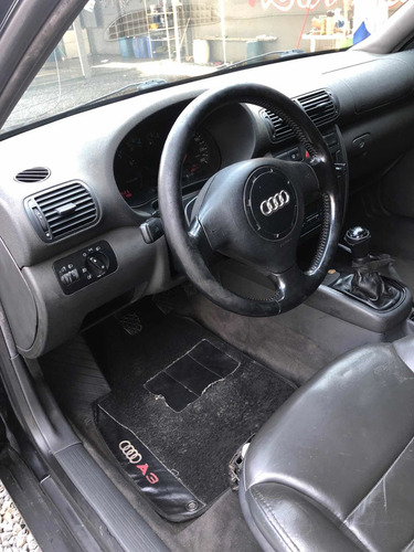 Imagem 8 de 11 de Audi A3 1.8 Aspirado
