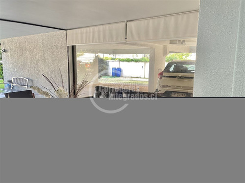 Departamento En Venta De 3 Dorm. Metro Manquehue