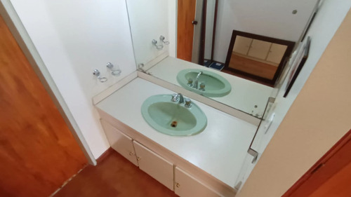 Townhouse Altos De Guataparo Residencias Las Villas. Planta 100%