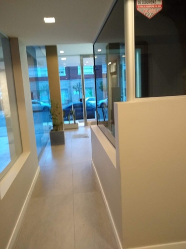 Imagen 10 de 14 de Oficina 80 Mts Con Cochera