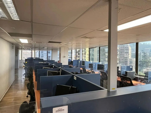 Impecable Oficina En Nueva Providencia
