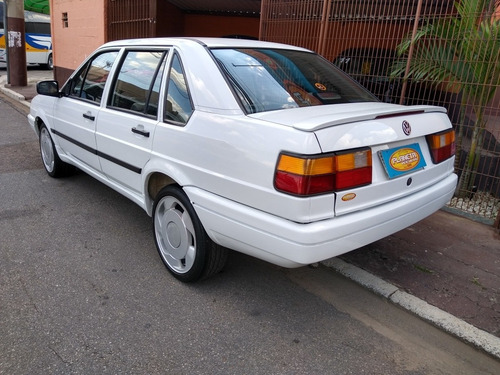 Imagem 4 de 11 de Volkswagen Santana Cli 1.8