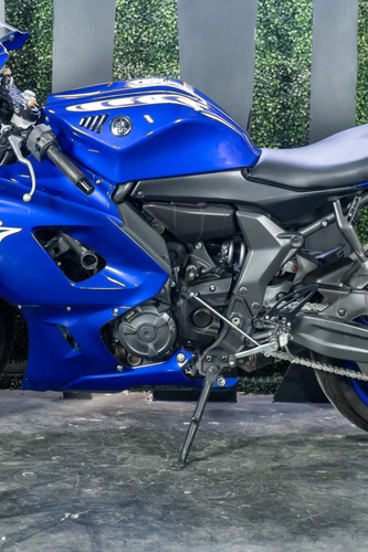 Yamaha R7 2022