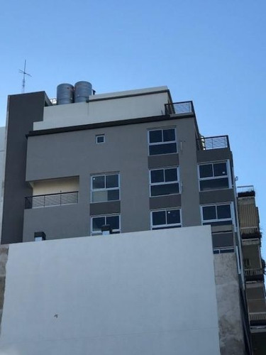 Imagen 2 de 10 de Local A Estrenar, A Metros De Av. Cabildo !!!