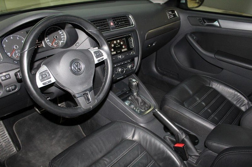 Volkswagen Jetta 2.0 Tsi Highline 211cv Gasolina 4p