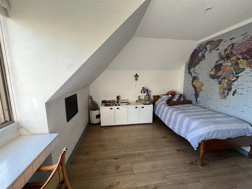 Casa En Arriendo De 5 Dorm. En Lo Barnechea