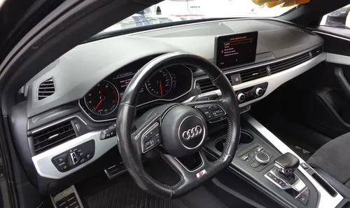 Audi A4 2.0 T S Line 190hp Dsg