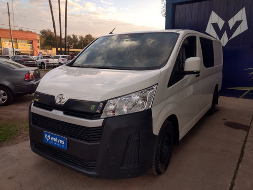 Toyota Hiace 2.8 Tdi Furgón 6at L1h1 3a 4p