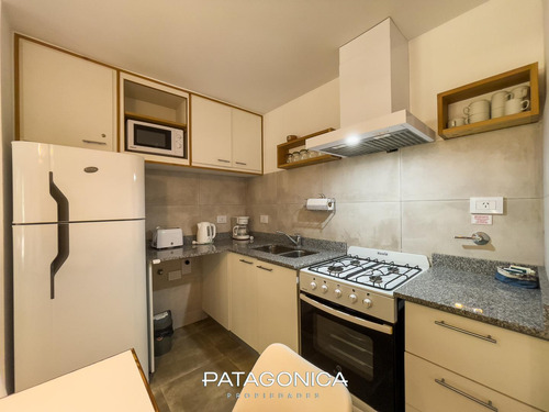 Venta Depto Monoambiente 35 M² Deck Privado, Amoblado Y Equipado, Centro