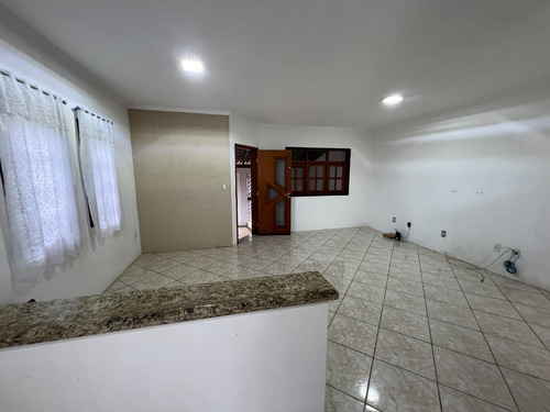 Casa Em Várzea Paulista, 2 Dormitórios, Churrasqueira, Garagem 2 Carros, aceito carro!