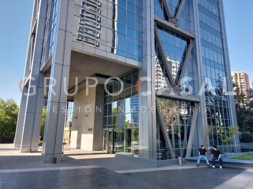 Av. Cerro El Plomo, Sector Nueva Las Condes.