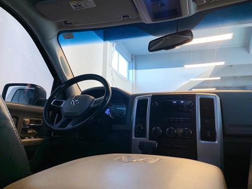 Imagen 11 de 11 de Dodge Ram 1500 4.7 4x4 Extra Full