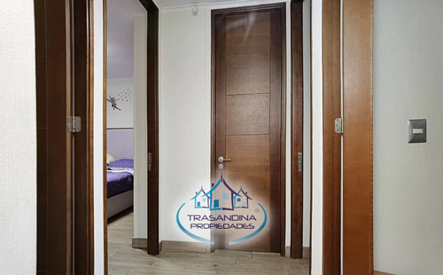 Vende Casa Amoblada 3d 4b 2e - Sector Peñalolén - Santiago