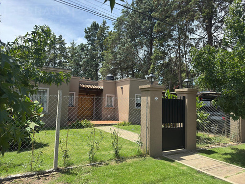 Venta Casa 4 Ambientes, Calle Moreno Al 500, Parque Sakura, Exalt. De La Cruz