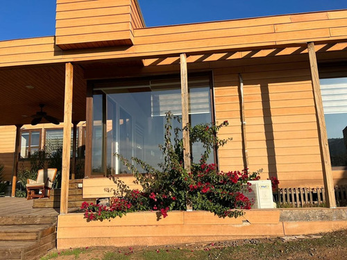 Amplia Casa En Condominio Con Seguridad 24 Hrs