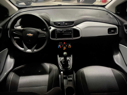 Imagem 4 de 8 de Chevrolet Onix 2019 1.0 Joy 5p