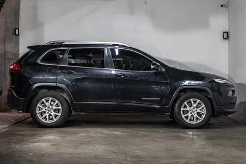 Jeep Cherokee 3.2 Longitude