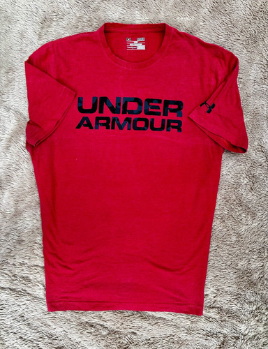 Playera Deportiva Under Armour Talla M De Hombre (Usado)