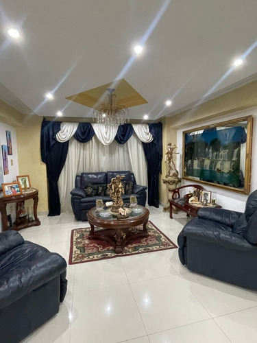 Se Vende Apartamento 206m2. Guatire.