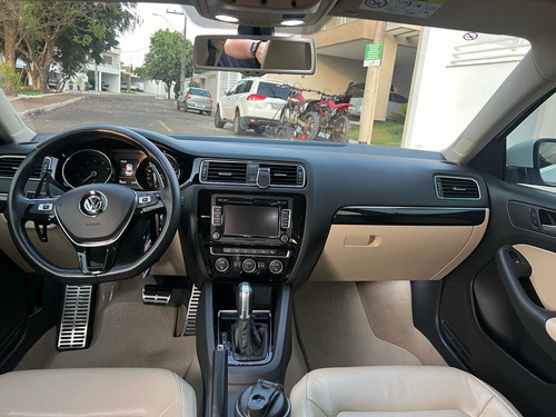 Volkswagen Jetta 2.0 Tsi Highline 4p