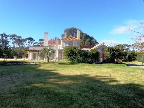 Imagen 15 de 30 de Magnífica Casa En Venta Y Venta Temporal En Punta Del Este, Brava