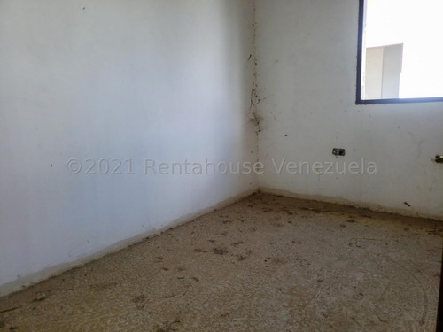 Imagen 29 de 30 de Casas En Venta Cabudare La Montañita, Arnaldo J. López Tlf. 04245257450 Codigo 22-1646 Lara, Venezuela