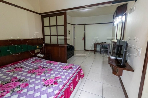 Imagem 1 de 15 de Flat No Centro A Venda Totalmente Mobiliado E Com Serviços. - Sf25498