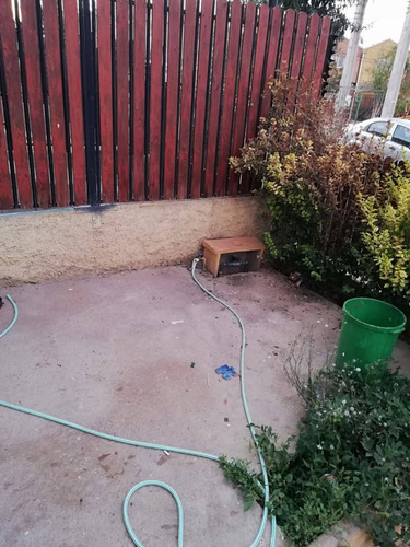Casa Esquina En Troncos Viejos 2d