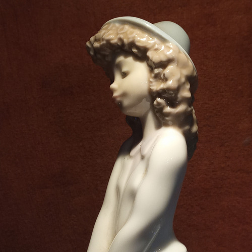 Figura De Porcelana Nao Lladro Antigua Señorita Joven Niña Azul Acero (Usado)