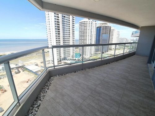 Edificio De Lujo Con La Mejor Vista!