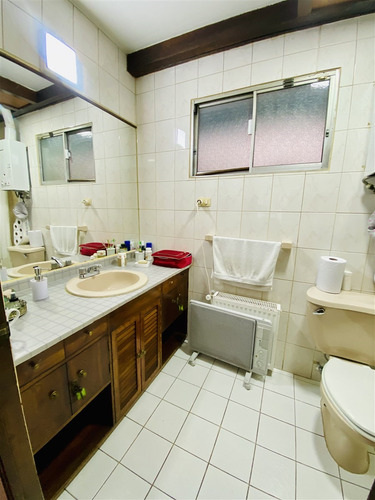 Arriendo Casa 4 D, 3 B, 2 Est, 1 Bd.en Las Condes
