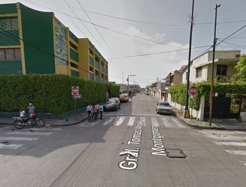 Imagen 5 de 9 de Casa + Dep. + Local En Excelente Ubicación