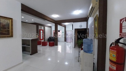 Imagen 7 de 30 de Edificio En Venta Zona Centro De Barquisimeto Lara (23-14106) // Invierta Seguro Con Rentahouse//